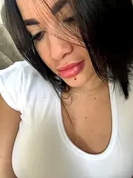 HannaBeckett — Stripchat recorded stream screenshot (25 Nov 2025)