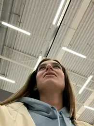 -AngelAri- — Stripchat recorded stream image, 25.11.2025 18:00