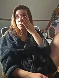 Lina_lou4 — Stripchat recorded stream image, 26.11.2025 10:00