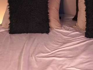 izzywild — Camsoda recorded stream screenshot (27 Nov 2025)
