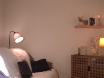 blissdilley — Chaturbate recorded stream image, 28.11.2025 04:30