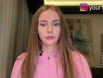 VikkiExtraCheese — Bongacams recorded stream image, 28.11.2025 19:30