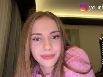 VikkiExtraCheese — Bongacams recorded stream image, 28.11.2025 19:30