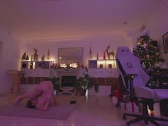 hannahjames710 — Chaturbate recorded stream screenshot (30 Nov 2025)