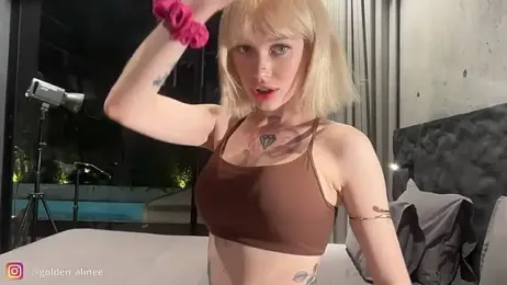 Golden_Aline — Stripchat recorded stream image, 30.11.2025 13:50