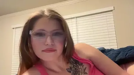 Riley_ray69 — Stripchat recorded stream image, 01.12.2025 00:40