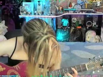 xaevynne — Chaturbate recorded stream image, 01.12.2025 04:30