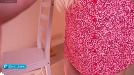 Miablueye — Stripchat recorded stream image, 01.12.2025 13:20