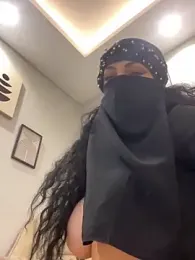 Amberonee31 — Stripchat recorded stream screenshot (25 Feb 2025)