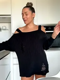 petrouchkaaa_ — Stripchat recorded stream screenshot (02 Dec 2025)