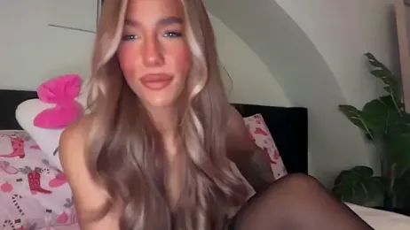 KENNIEXROSE — Stripchat recorded stream image, 02.12.2025 21:40