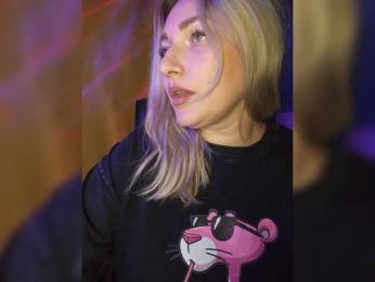 Tanysha-1 — Bongacams recorded stream image, 03.12.2025 05:20