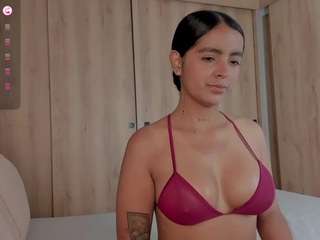 lauracriistina — Camsoda recorded stream screenshot (03 Dec 2025)