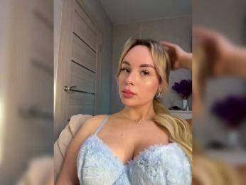 Mila-m — Bongacams recorded stream screenshot (03 Dec 2025)