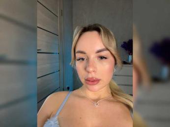 Mila-m — Bongacams recorded stream screenshot (03 Dec 2025)