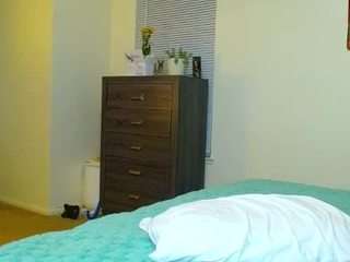 tighttinymilf — Camsoda recorded stream screenshot (04 Dec 2025)