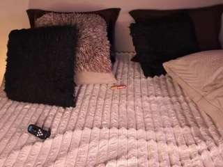 izzywild — Camsoda recorded stream screenshot (04 Dec 2025)