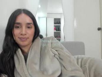 petitealejats — Chaturbate recorded stream screenshot (04 Dec 2025)