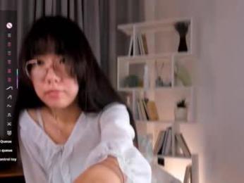 bridgetbottrell — Chaturbate recorded stream image, 05.12.2025 01:20