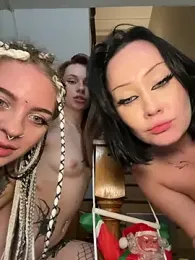 RollingGirls — Stripchat recorded stream image, 05.12.2025 13:10