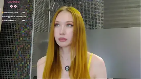 MayaSolar — Stripchat recorded stream image, 06.12.2025 10:00