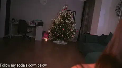 karolineneuer_ — Stripchat recorded stream image, 07.12.2025 01:20