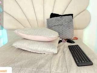 daniela-tovar — Camsoda recorded stream screenshot (08 Dec 2025)