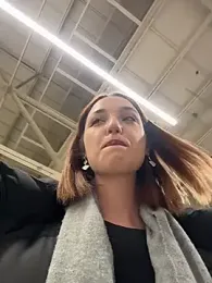 DollyTall — Stripchat recorded stream screenshot (08 Dec 2025)