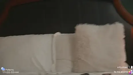 Alyonaqueen_ — Stripchat recorded stream image, 08.12.2025 20:10