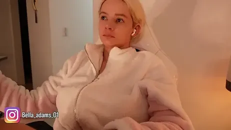 bella_adams_ — Stripchat recorded stream screenshot (09 Dec 2025)