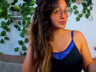 nataliepeterson — Camsoda recorded stream image, 10.12.2025 16:00