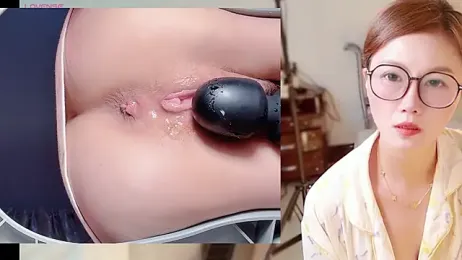 Krismil3 — Stripchat recorded stream image, 11.12.2025 20:50