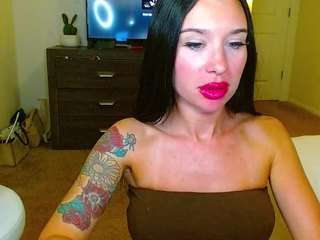 tighttinymilf — Camsoda recorded stream screenshot (13 Dec 2025)