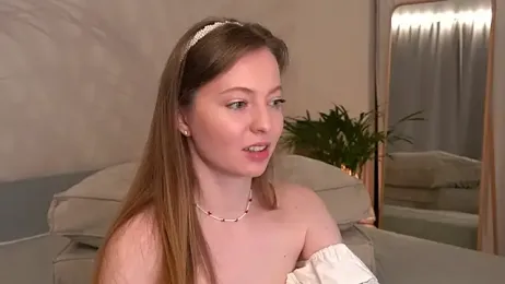 _elisa_omm_ — Stripchat recorded stream image, 13.12.2025 11:00