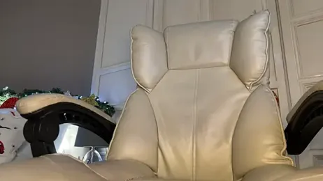 UrLillShy — Stripchat recorded stream image, 15.12.2025 01:10