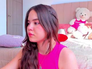 Bella Fontana — Flirt4free recorded stream screenshot (15 Dec 2025)