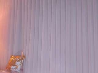 anierouse — Camsoda recorded stream image, 16.12.2025 15:30