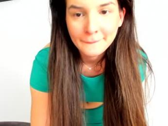 elaanna — Chaturbate recorded stream screenshot (17 Dec 2025)