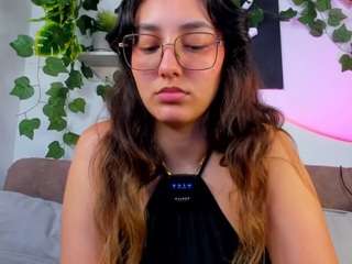 nataliepeterson — Camsoda recorded stream image, 17.12.2025 11:50