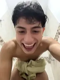Lander_Cruz — Stripchat recorded stream image, 17.12.2025 19:10