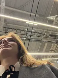 -AngelAri- — Stripchat recorded stream image, 17.12.2025 20:00