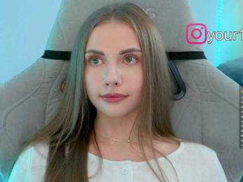 VikkiExtraCheese — Bongacams recorded stream image, 17.12.2025 20:50