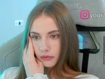 VikkiExtraCheese — Bongacams recorded stream image, 17.12.2025 20:50