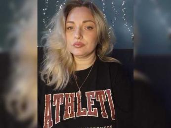 Tanysha-1 — Bongacams recorded stream image, 18.12.2025 05:20