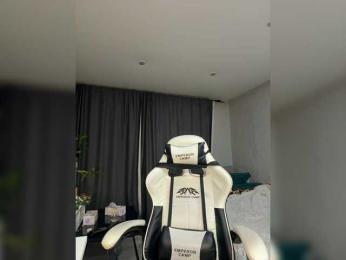 SweetyMia — Bongacams recorded stream screenshot (18 Dec 2025)