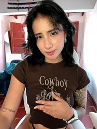 Ale_Lewis — Stripchat recorded stream image, 19.12.2025 14:00