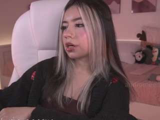 andromeedaa — Camsoda recorded stream image, 19.12.2025 15:20