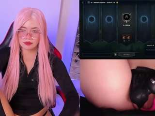 lilapop4 — Camsoda recorded stream image, 20.12.2025 05:30
