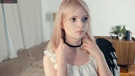 LaureMestler — Stripchat recorded stream screenshot (21 Dec 2025)