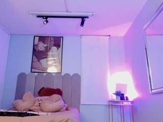 lady-brownn — Camsoda recorded stream screenshot (27 Feb 2025)